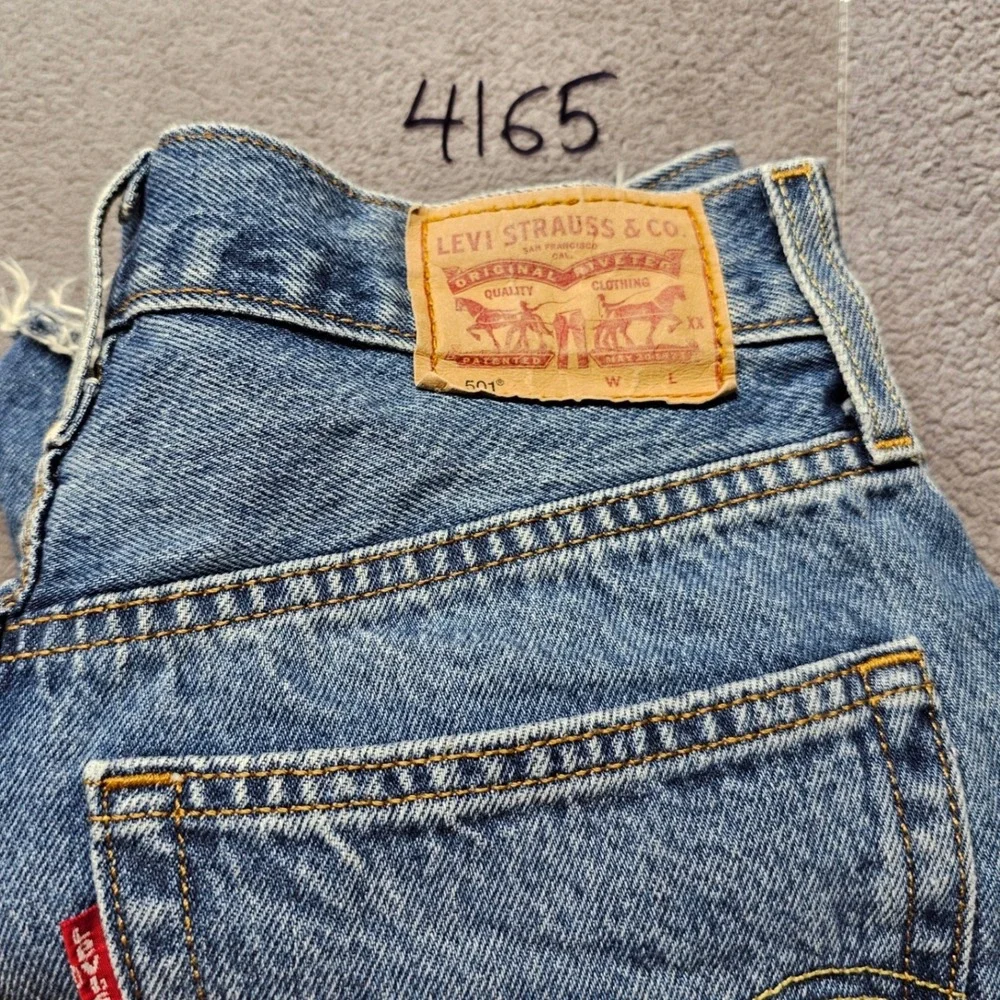 Levi 501 Original Cut Off Denim Shorts Womens Size 26 Blue Distressed High Rise